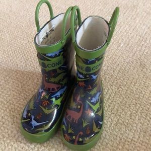 Lone Cone size 6 boys rain boots